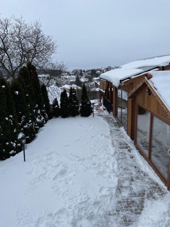 Oeskarszt Apartman Urkut Luaran gambar