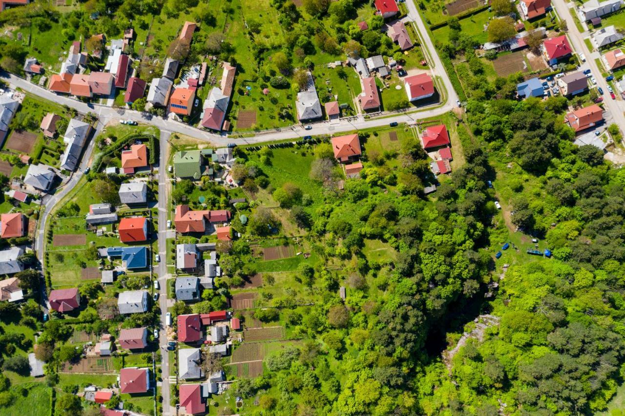 Oeskarszt Apartman Urkut Luaran gambar